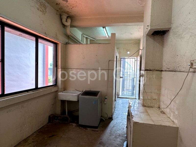 3 Bed Walk-up Apartment (Condo) for Rent in  Tanjong Katong Road - Image 3